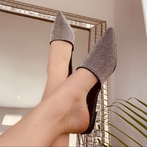 LAST PAIR 💞Black Crystal Rhinestone Pointed Flats - Picture 3 of 6